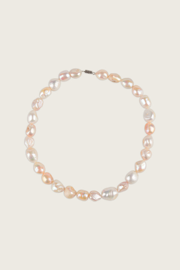 Odeya Pearl Necklace